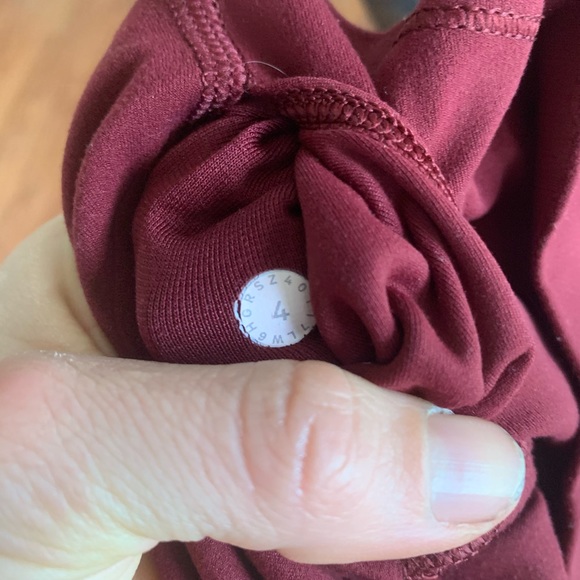 Lululemon align crop deep rogue 4 - Picture 3 of 3